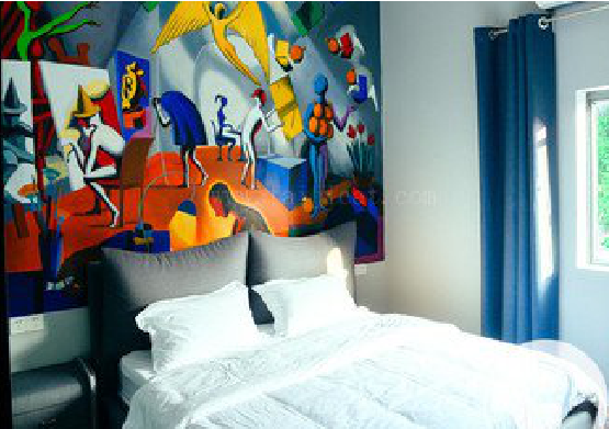 江陵对于酒店的墙体彩绘而言更注重哪些方面？